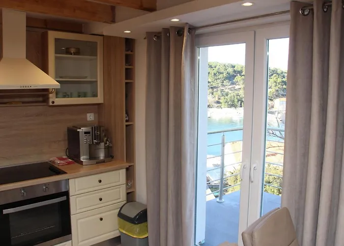 Mara Apartamento Jelsa (Hvar)